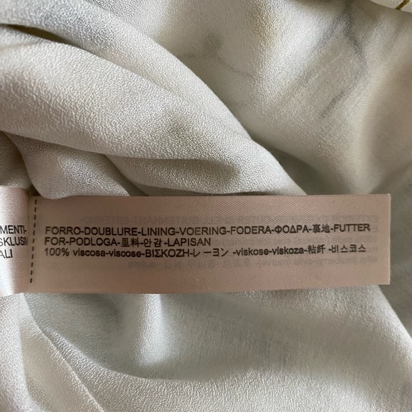 Massimo Dutti camisole dress. Size 6. Cream colour. Floral pattern. - Picture 6 of 7